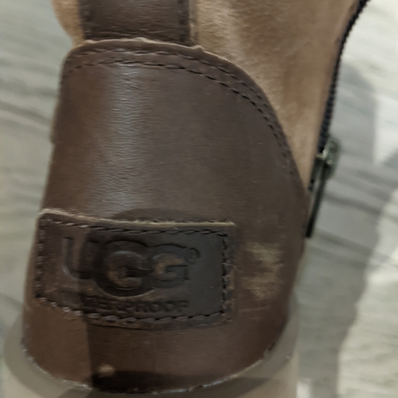 UGG boots, model Breida. Waterproof - Picture 4 of 5